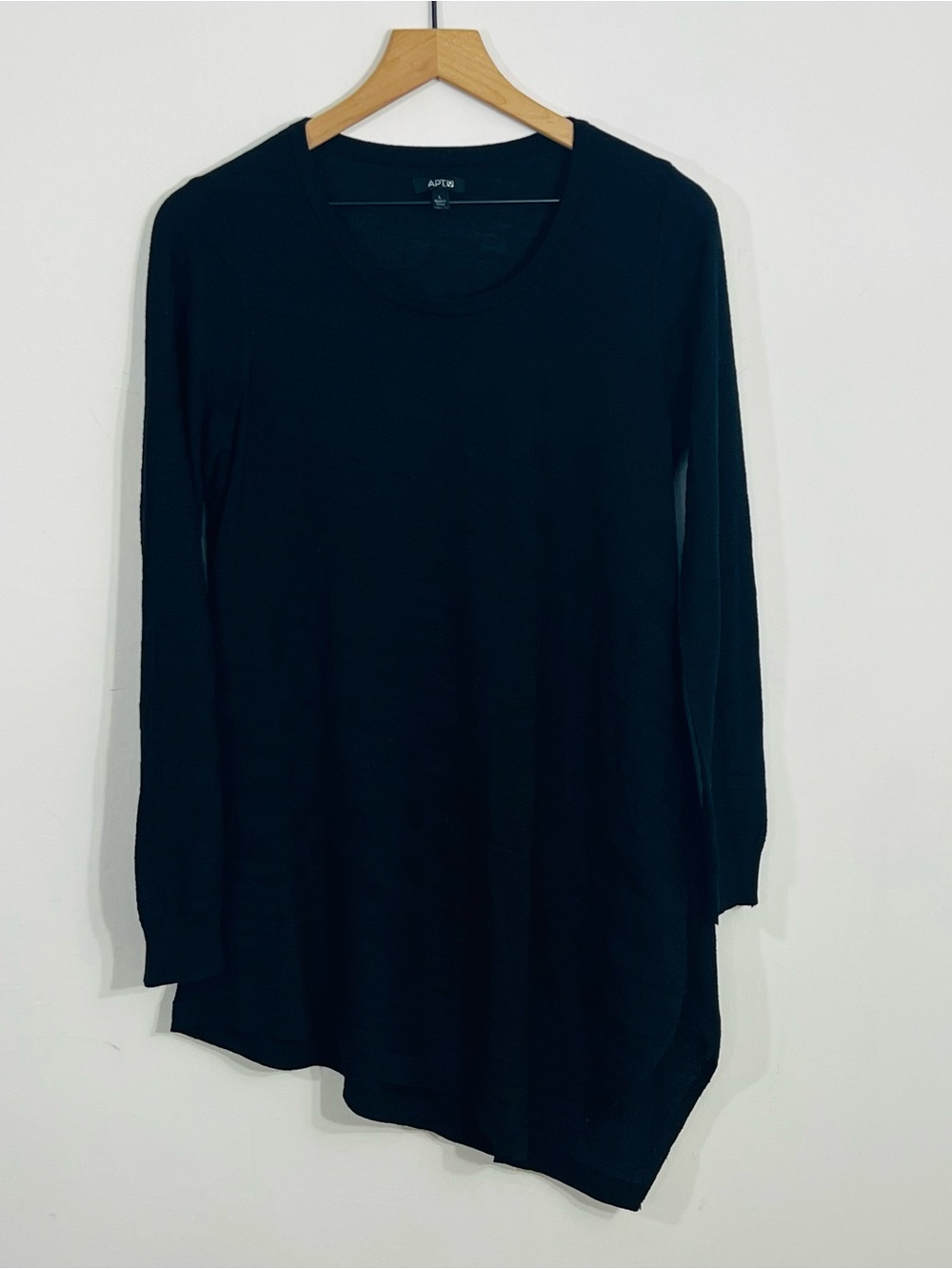 APT. 9 Black Knit Long Sleeve Asymmetrical Tunic Blouse Minimalist Size Large